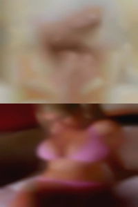quyenFobbs, women looking